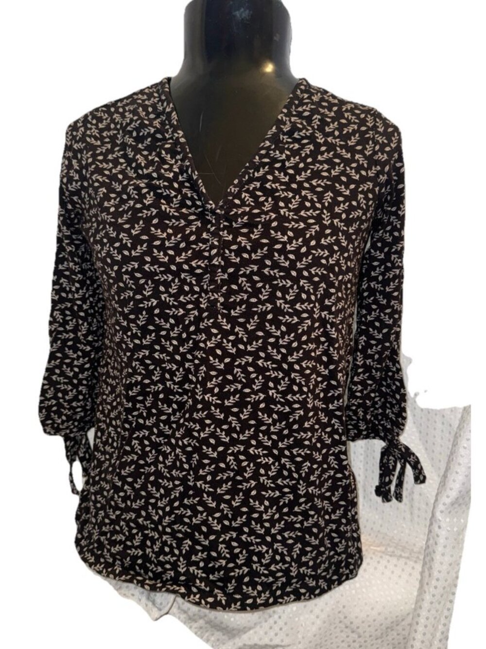 Woodland Blouse Womens Size SMALL 3/4 Tie Sleeve Black Beige Leaves Branches